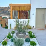 Apartment Apademia Luxury Residences