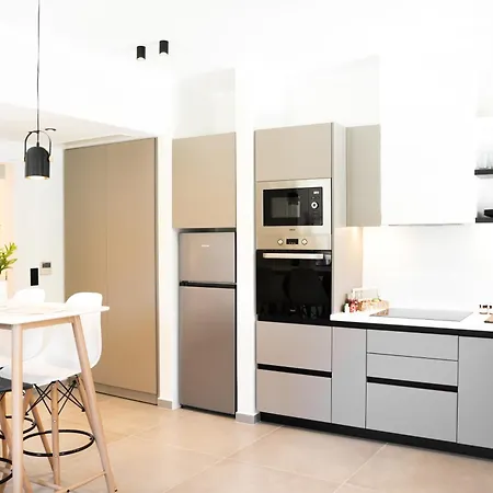 شقة Apademia Luxury Residences