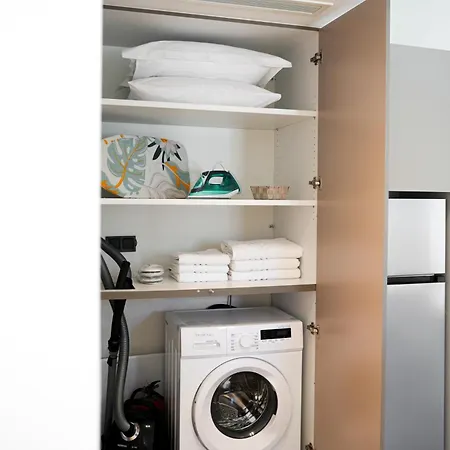 Apademia Luxury Residences דירה