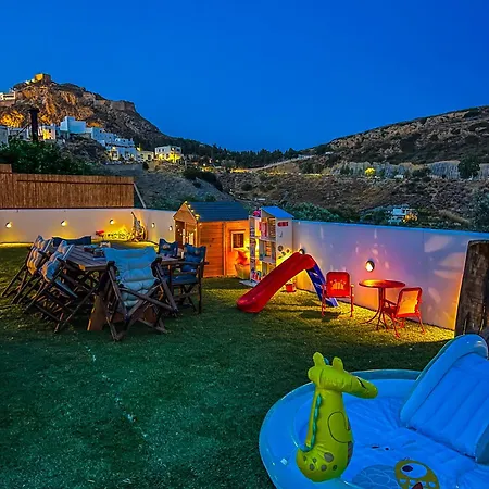 Apademia Luxury Residences דירה *